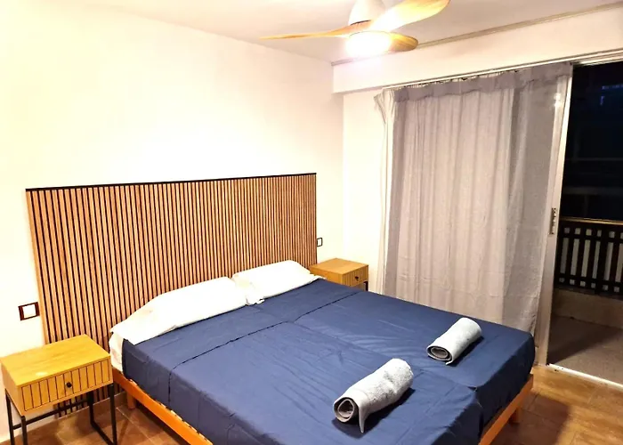 Luminoso Apartamento Reformado Con Gran Terraza A 2 Mins A Pie De La Playa De San Juan